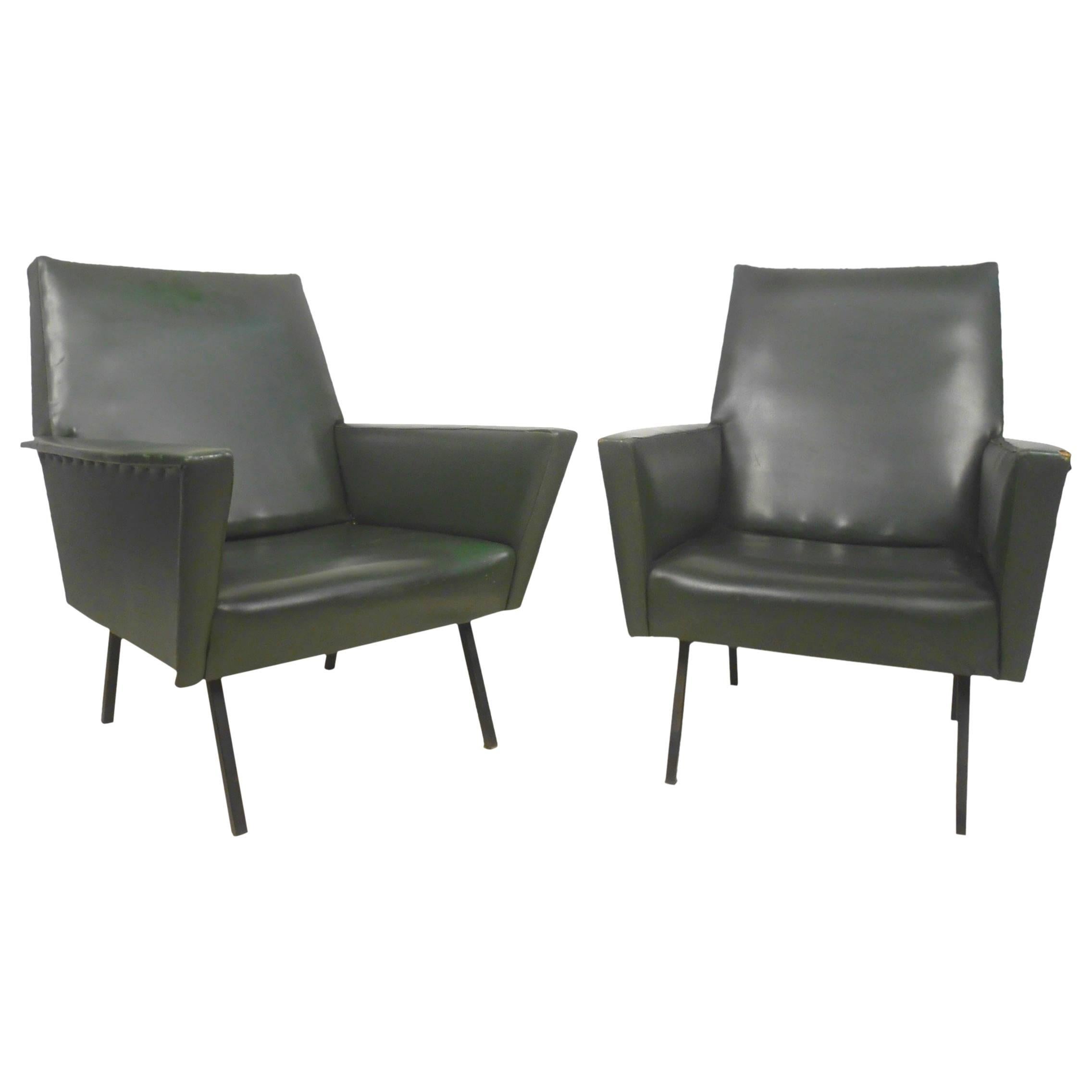 Pair of Vintage Modern Winged Arm Lounge Chairs