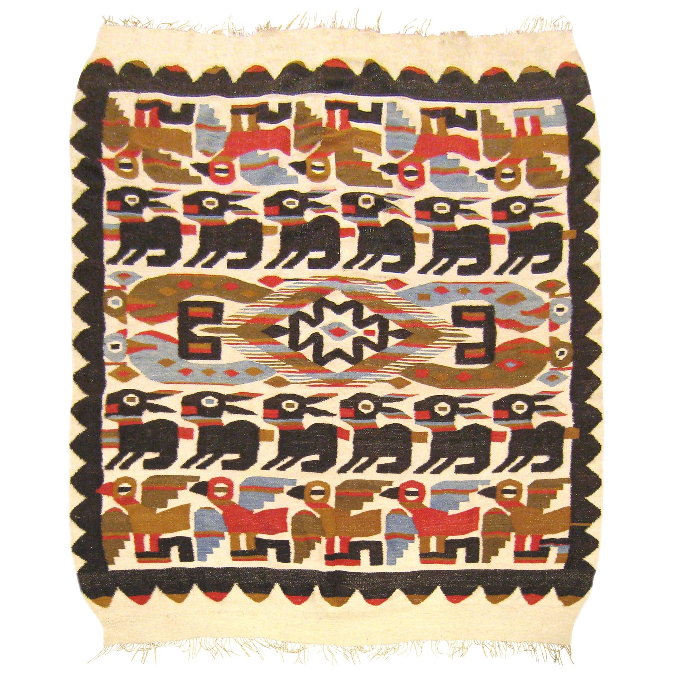 Tappeto vintage peruviano a trama piatta con disegno Chancay stilizzato, in formato Small Design