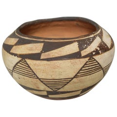Native American Indian Fine Vintage Acoma Pottery Bowl