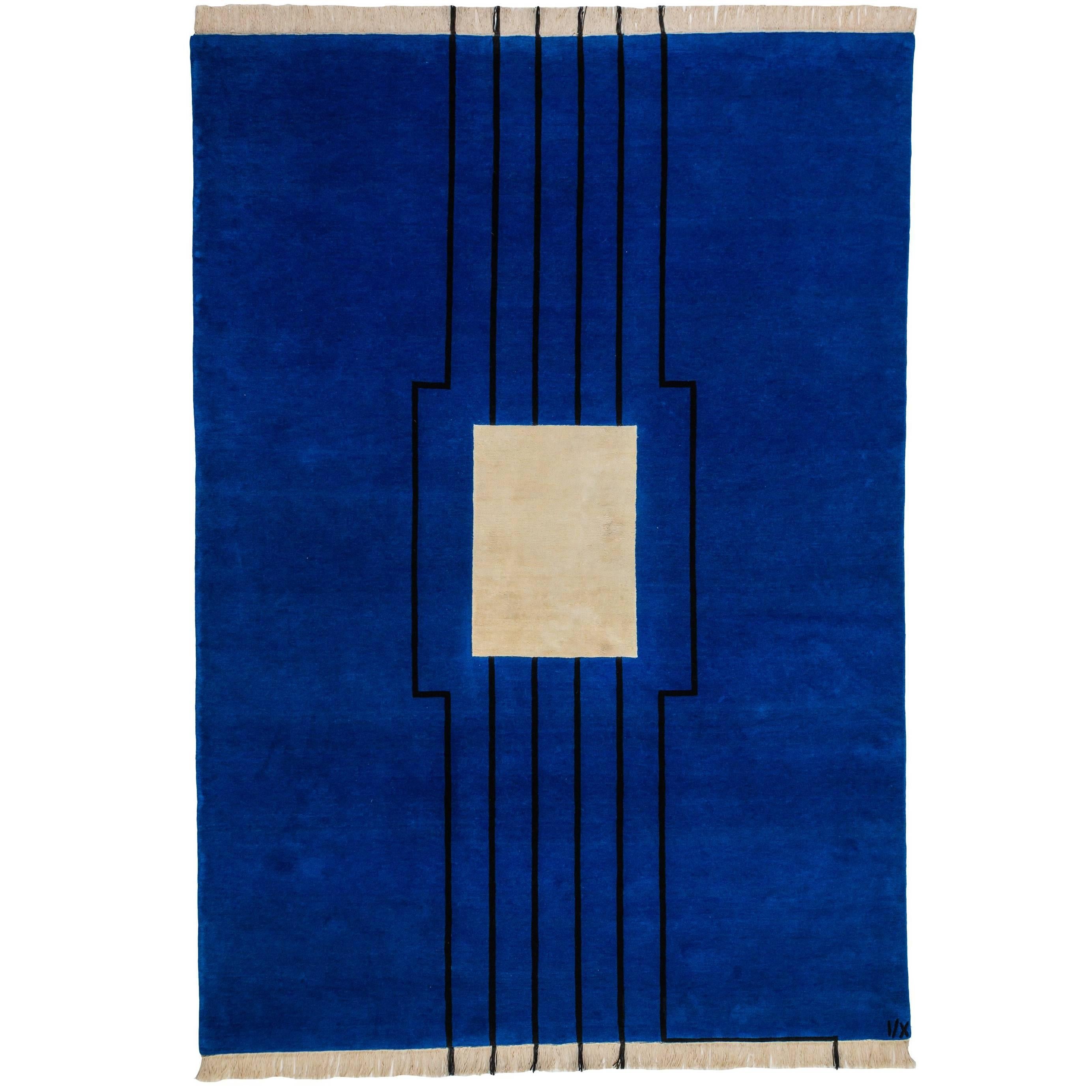 Disobedience - Moderner geometrischer blau-beige-schwarz gestreifter Woll-Seidenteppich aus Wolle und Wolle