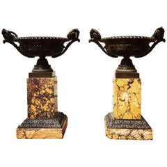 Paar Tazzas aus Siena-Marmor und Bronze