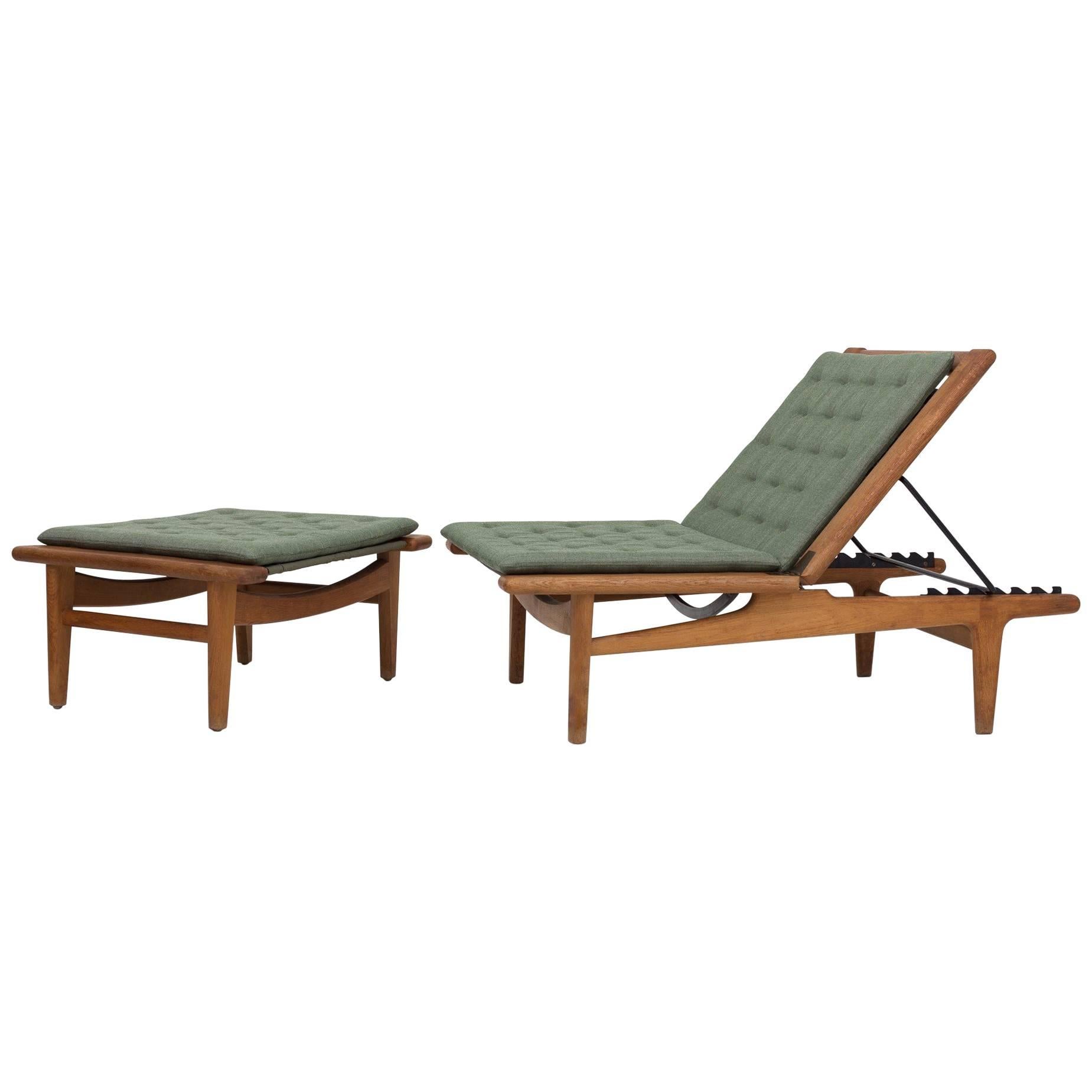 Daybed in Oak by Hans J. Wegner