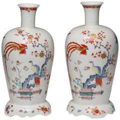 Pair of Bottle Vases, Kakiemon Decoration, Bow Porcelain Factory, circa 1752