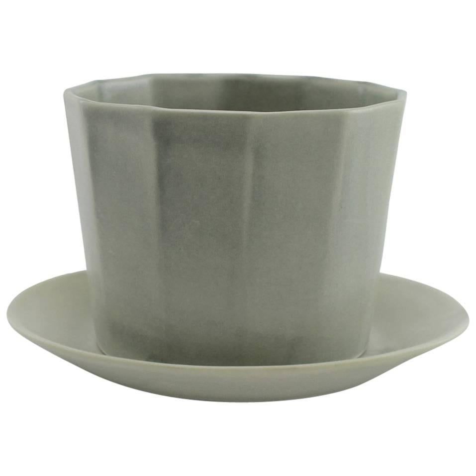 Native Planter Matte Grey Planter Modern Contemporary Glazed Porcelain For Sale