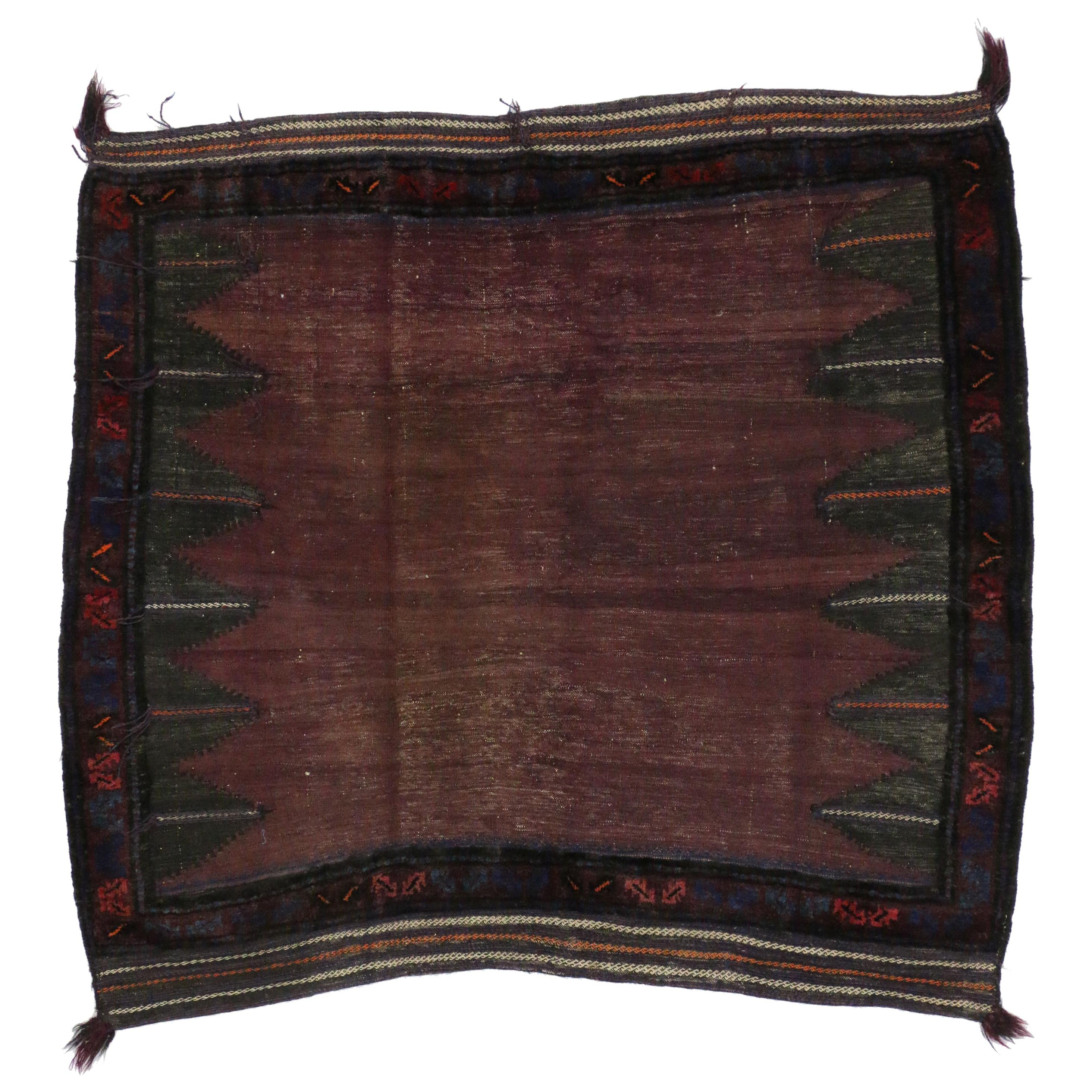 Antiker antiker Baluch-Taschenbeutel, Satteltasche, afghanischer Teppich, Textilkunst oder Stammeskunst-Akzent-Teppich