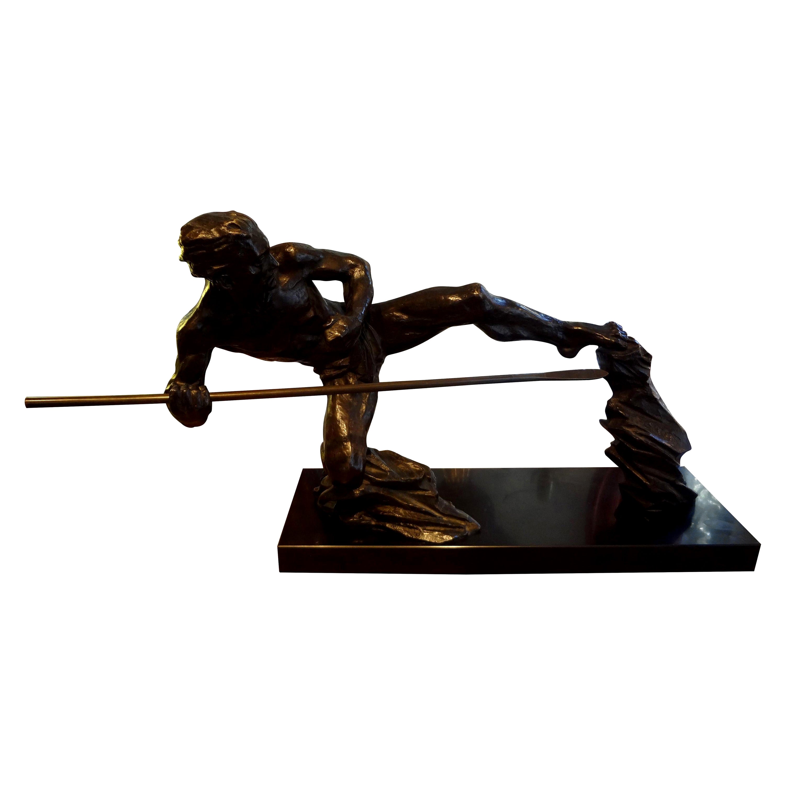 Französische, Art-déco-Bronze-Skulptur eines Athleten auf einem Marmorsockel, Art déco