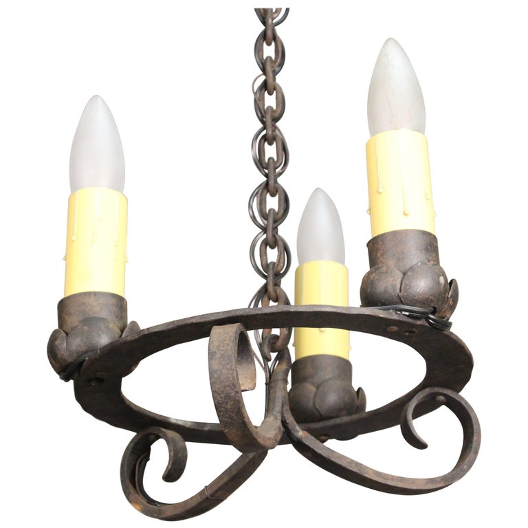 Antique 1920s Elegant And Simple Spanish Revival Wrought Iron Antique 1920s Elegant And Simple Spanish Revival Wrought Iron Chandelier For