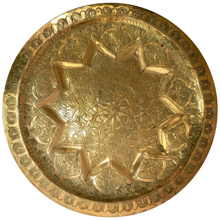 Middle Eastern Persian Antique Round Brass Tray For At 1stdibs Middle Eastern Persian Antique Round Brass Tray For