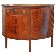 Elegant 19th Century English Georg III Inlaid Mahogany Demilune Console Cabinet