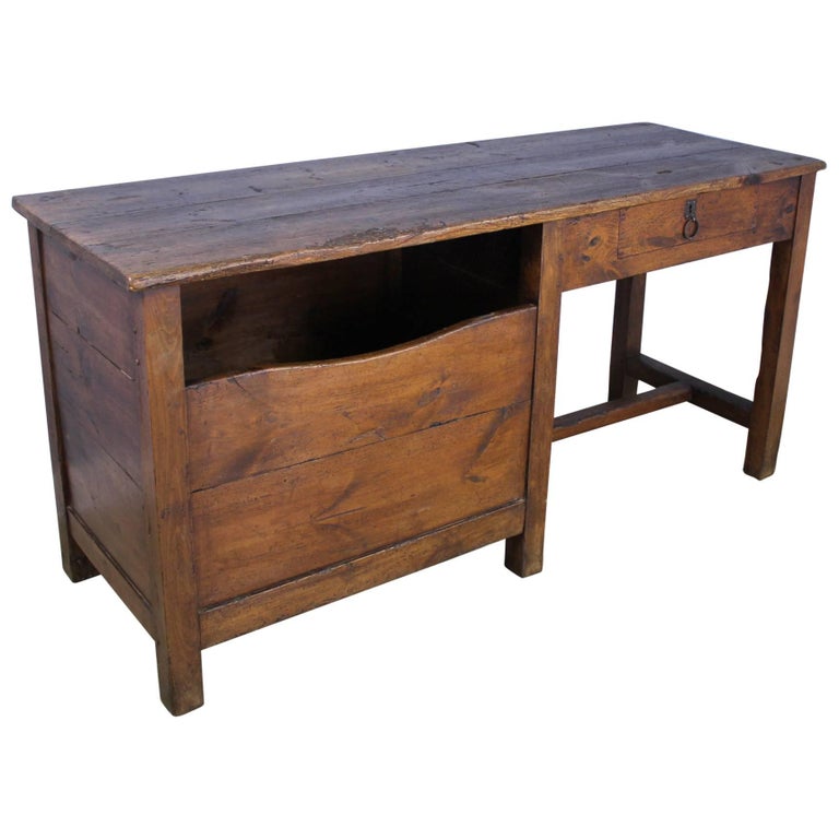 Antique Pine Breadseller's Desk For Sale At 1stdibs Antique Pine Breadseller's Desk For Sale - Antique Pine Breadseller's Desk For Sale At 1stdibs
