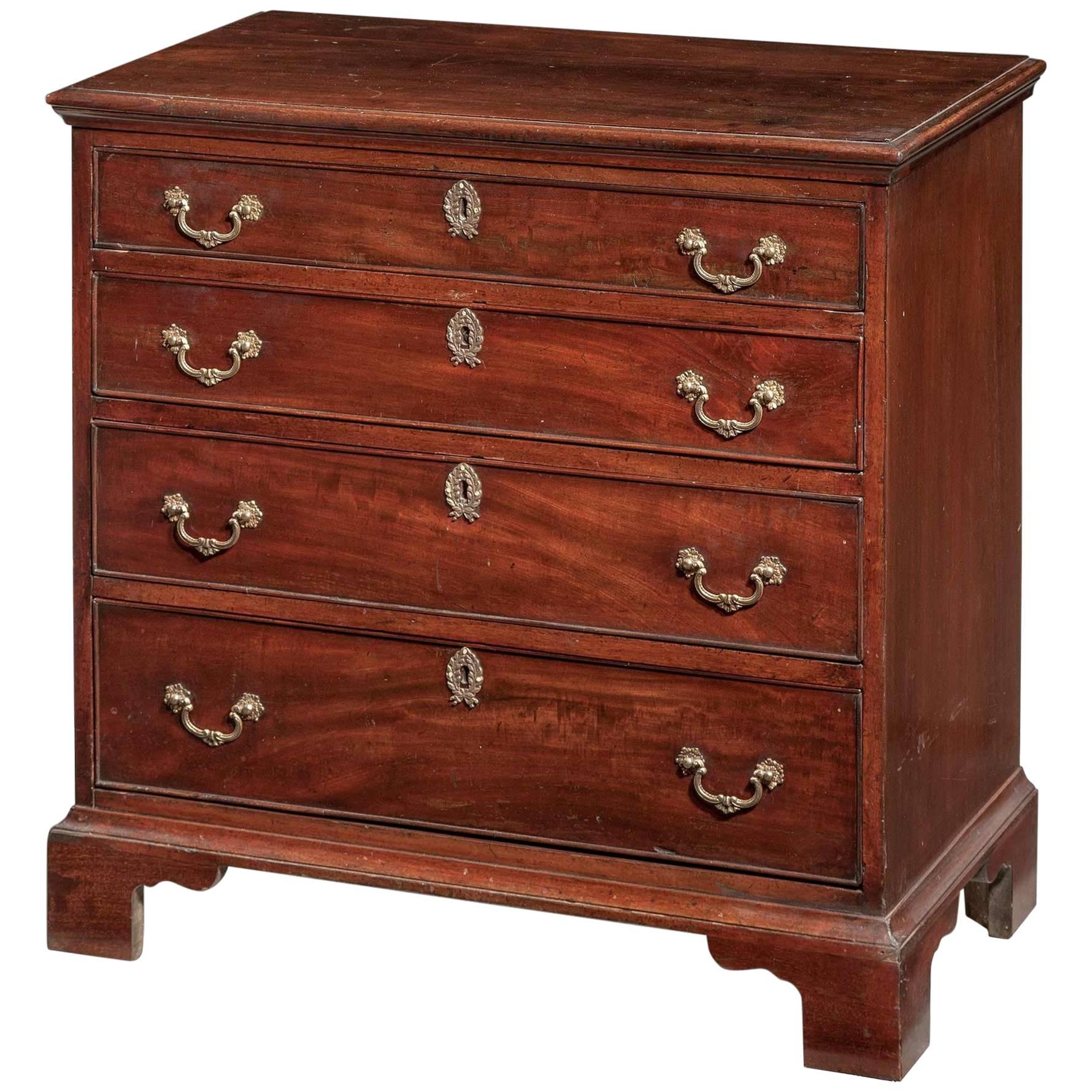 George III Period Mahogany Chest of Drawers with a Dressing Slide