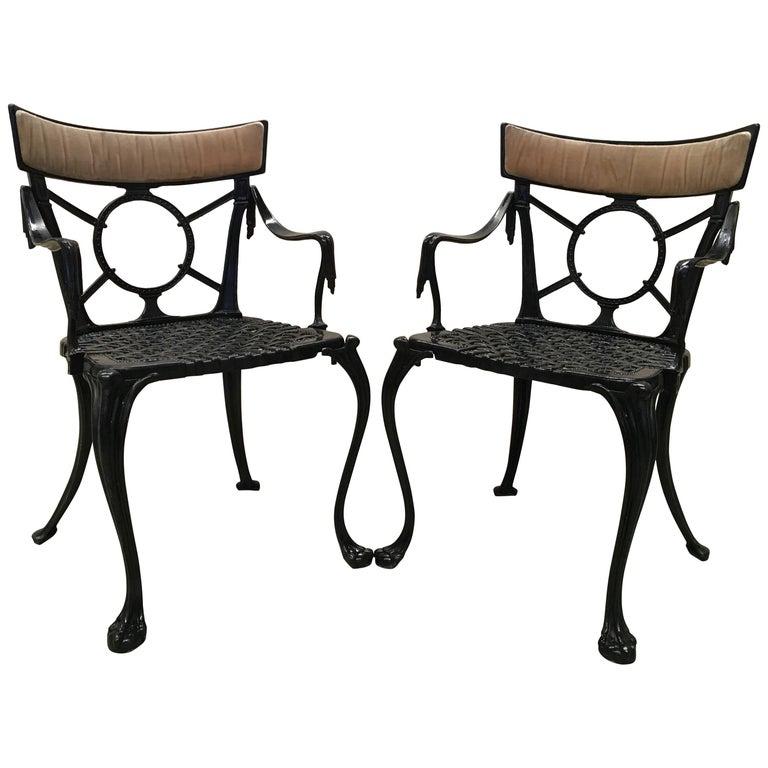 Pair Of Vintage Cast Iron Garden Chairs For At 1stdibs 19th Century Pair Of Antique French Cast Iron Garden Chairs In Black