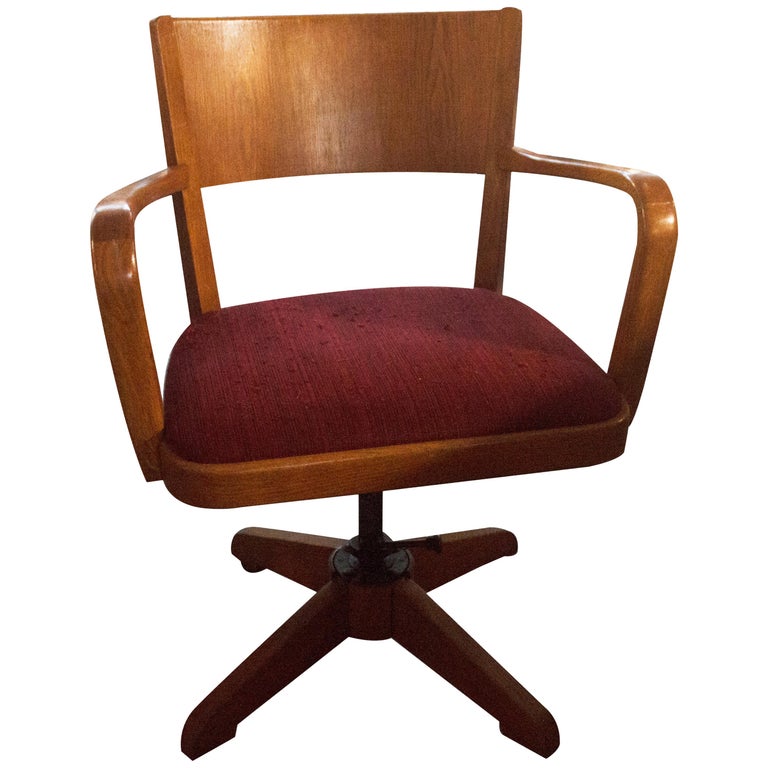 Antique Swivel Chair From Sweden 1920s In Solid Oak And Cast Iron Antique Swivel Chair from Sweden 1920s in Solid Oak and Cast Iron For Sale - Antique Swivel Chair From Sweden 1920s In Solid Oak And Cast Iron