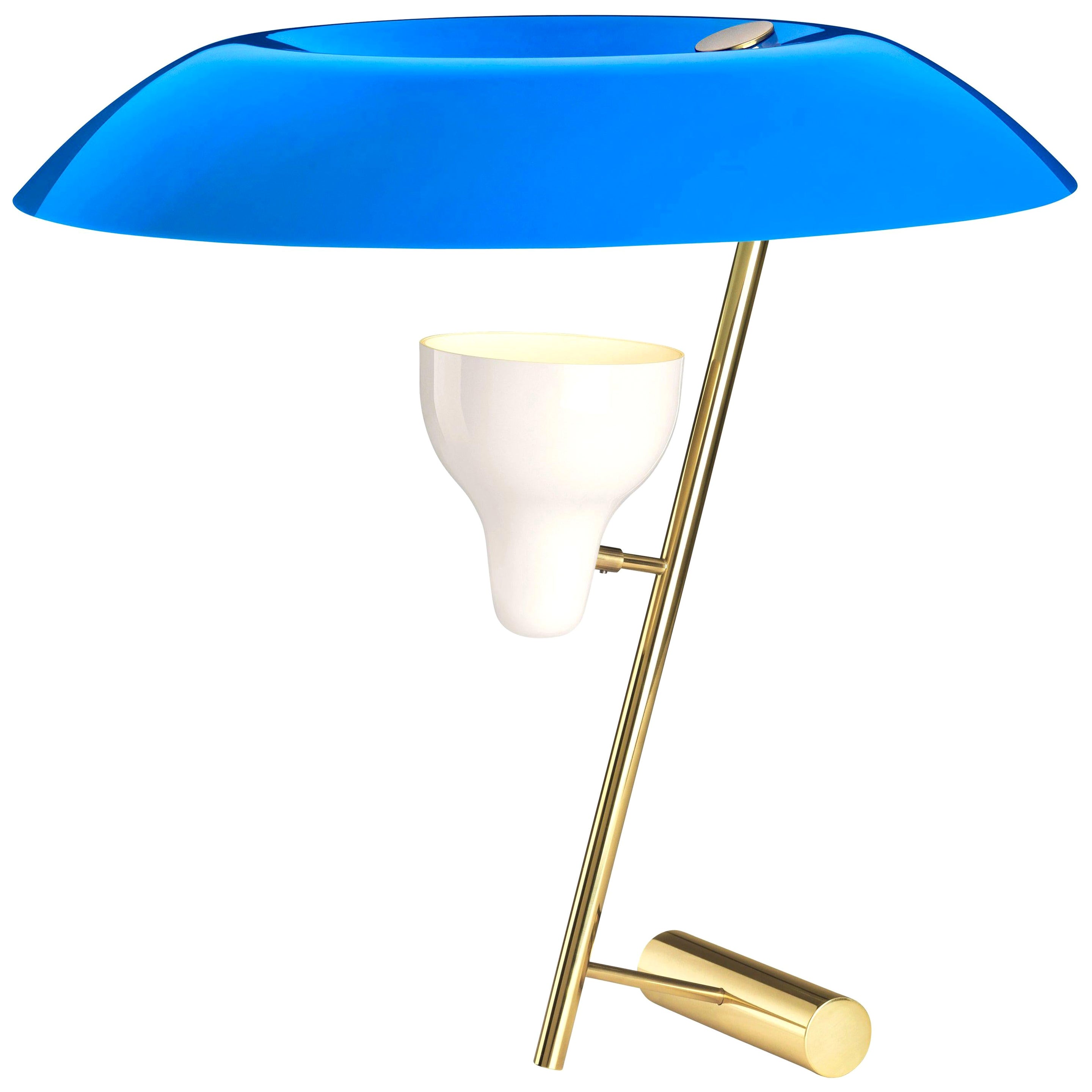 Gino Sarfatti Modell Nr.548, Tischlampe in Blau und poliertem Messing im Angebot