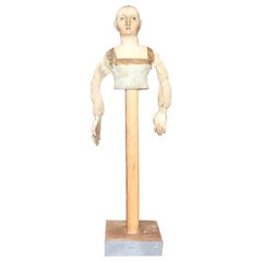 Escultura española de madera del siglo XVIII con ropa original