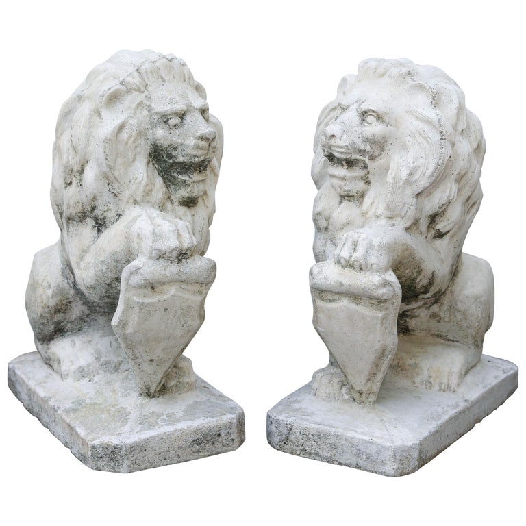 Pair Of Opposing Cast Stone Lion Garden Ornaments For At 1stdibs Pair Of Opposing Cast Stone Lion Garden Ornaments For