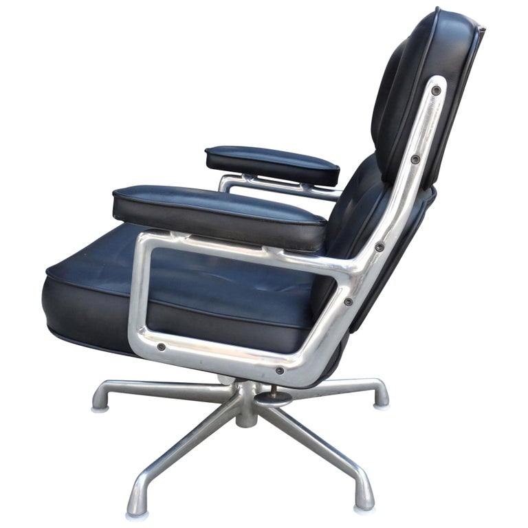 Eames Lar Chair W Cat S Cradle Base And Alexander Girard Fabric For Midcentury Eames Lounge Chair For Herman Miller Time Life