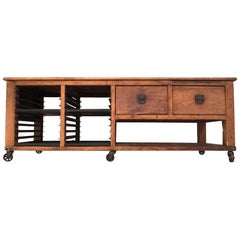 20th Century Pine and Sycamore Bakers Table Kitchen Island Table Centrepiece
