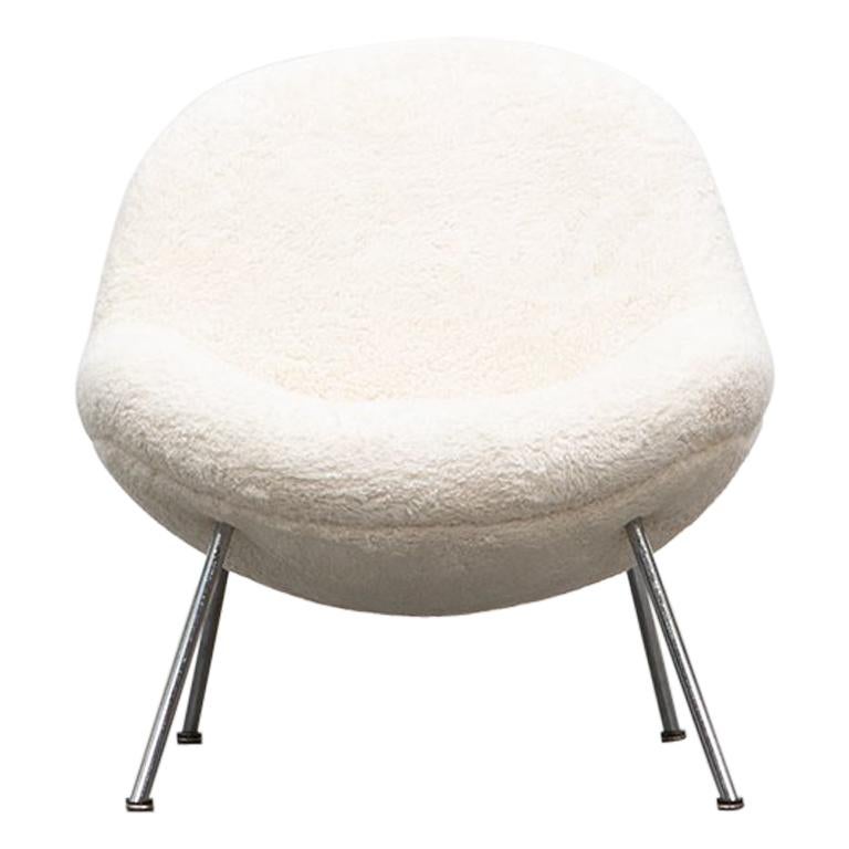 1950s White Faux Fur on Metal Legs Lounge Chair by Fritz Neth