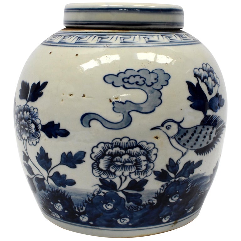 Blue And White Chinese Porcelain Jar Bird Peony For At 1stdibs Blue And White Chinese Porcelain Jar Bird Peony For