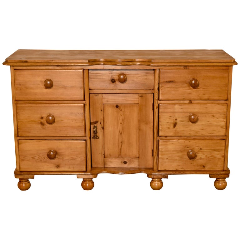 19th Century English Pine Dresser For Sale at 1stdibs