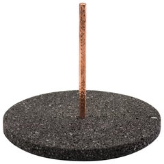 Tribu Tray, Volcanic Rock