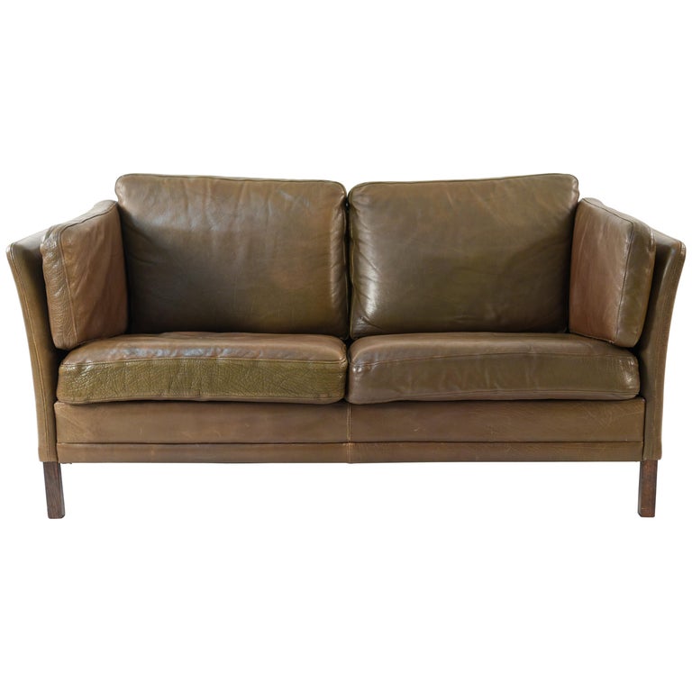 Mogens Hansen Buffalo Hide 2 Seat Sofa Or Loveseat At 1stdibs Mogens Hansen Buffalo Hide 2 Seat Sofa Or Loveseat For