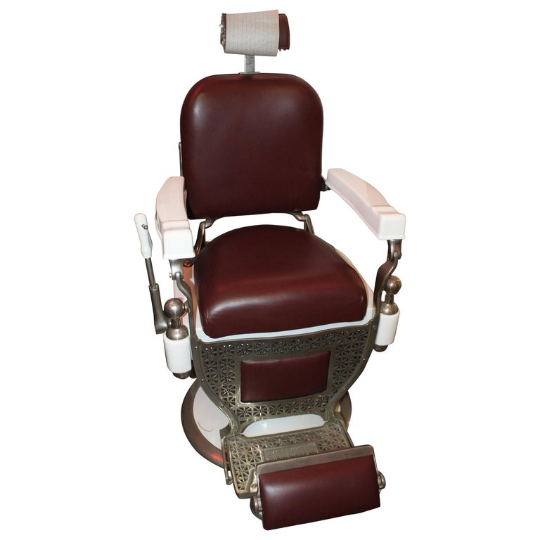 1930s Theo A Kochs Antique Barber Chair For At 1stdibs 1930s Theo A Kochs Antique Barber Chair For