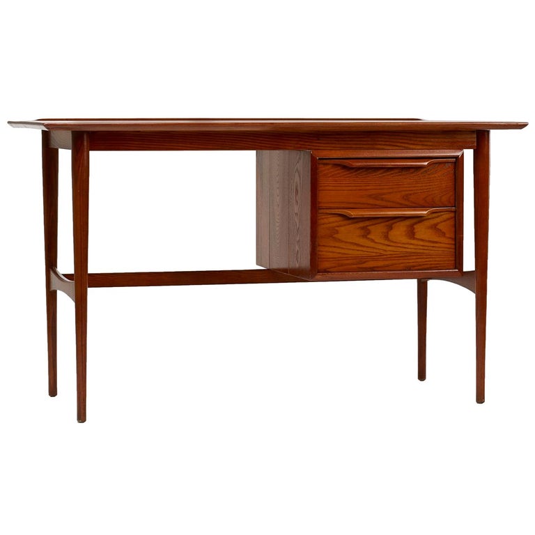 Solid Oak Desk by HeywoodWakefield Completely Restored For Sale at 1stdibs
