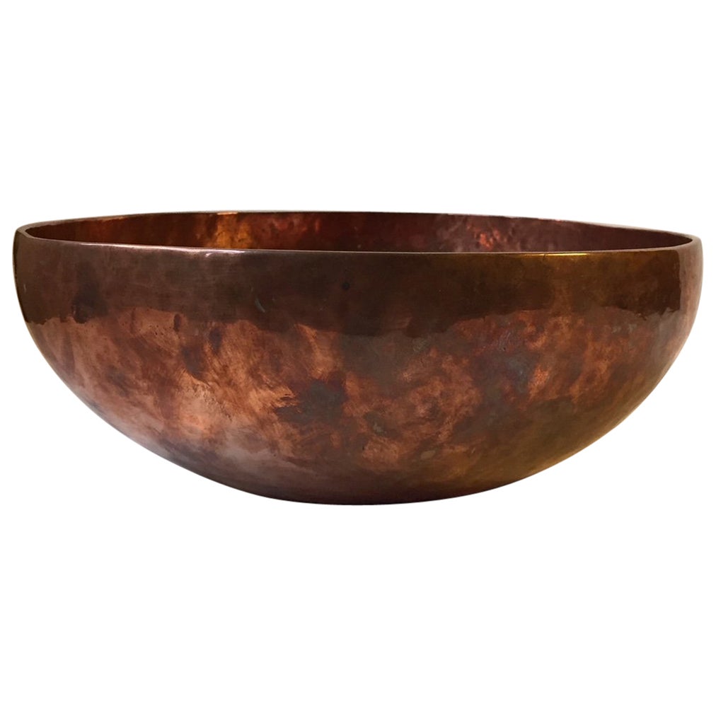 California Craftsman Studio Hammered Copper Large Scallop Form Bowl For
