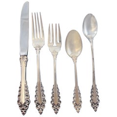Lunt Silver Tableware