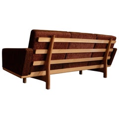 Hans J Wegner Sofas 74 For At 1stdibs Hans Wegner Sofa Model Ge 236 3 1960s