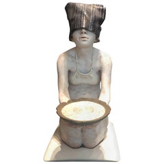 Chie Shimizu, Frau mit Gabe, abnehmbare Skulptur, Ltd. Auflage: 2/5, 2009