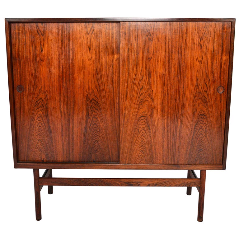 Kofod Larsen Credenza ib kofod larsen rosewood credenza for sale at 1stdibs Kofod Larsen Credenza ib kofod larsen rosewood credenza for sale at 1stdibs
