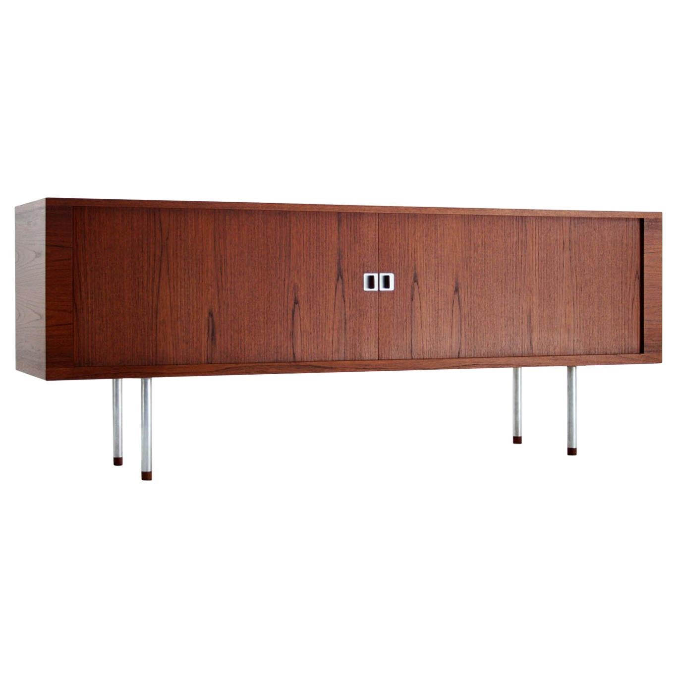 Hans J. Wegner Teak Credenza, Model 25 Johannes Hansen, Denmark, circa 1965 For Sale