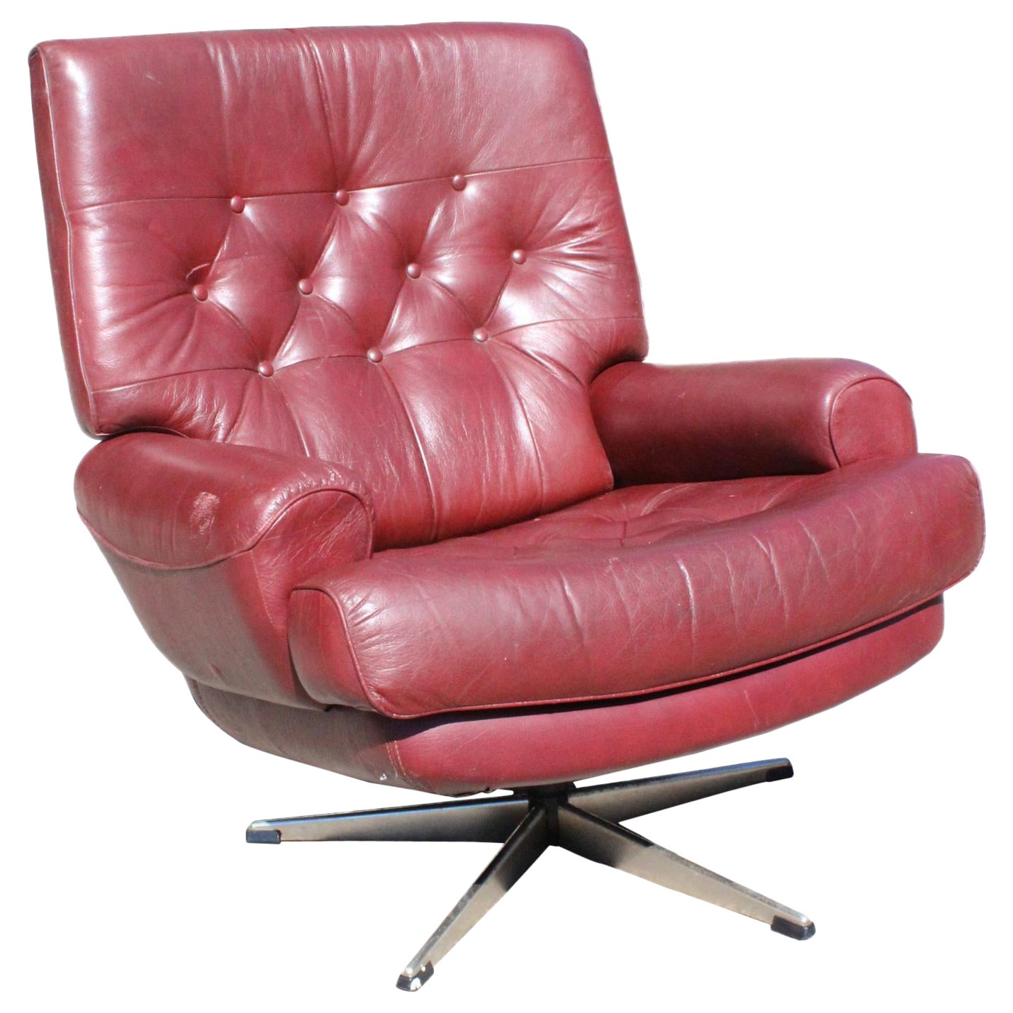 1970er Jahre Rotes Leder-Büro-Sofa mit Stahlbeinen im Angebot