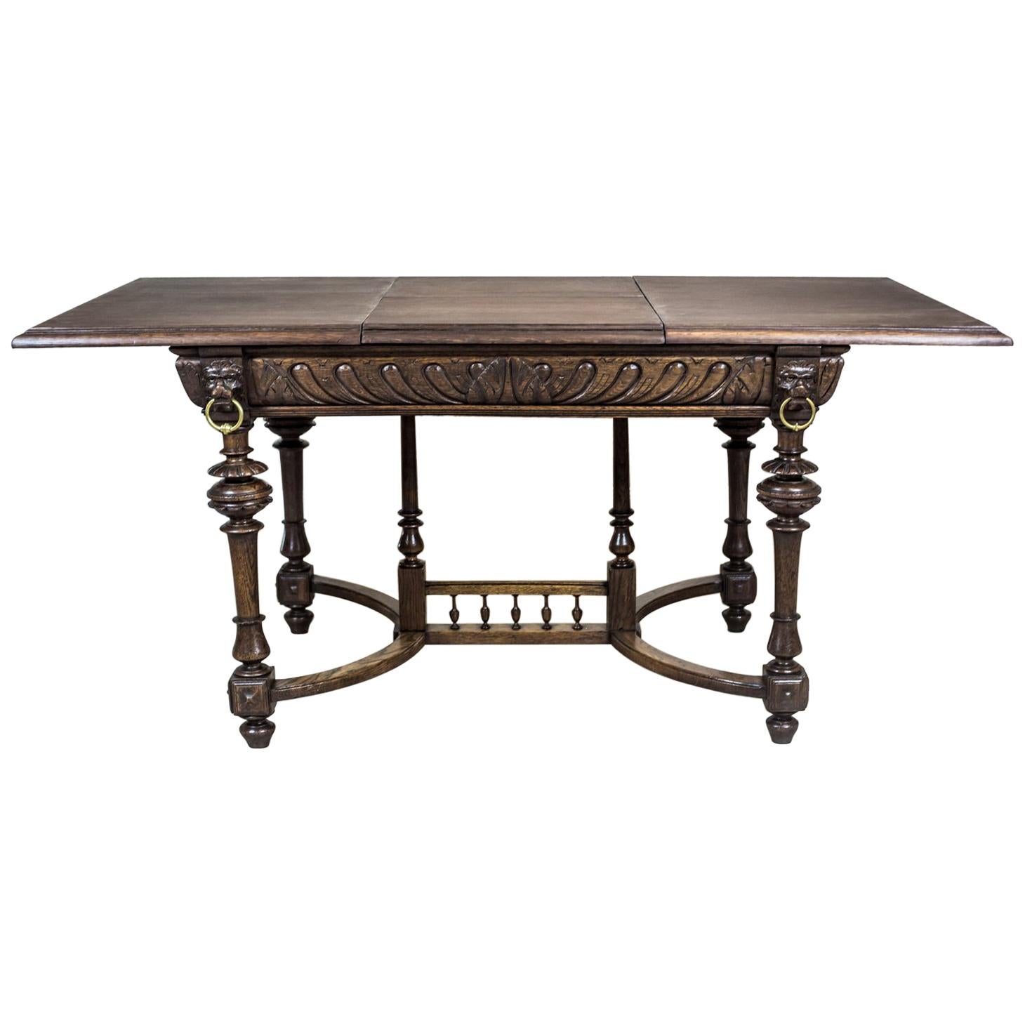 Neo-Renaissance Oak Extendable Table, circa 19th Century