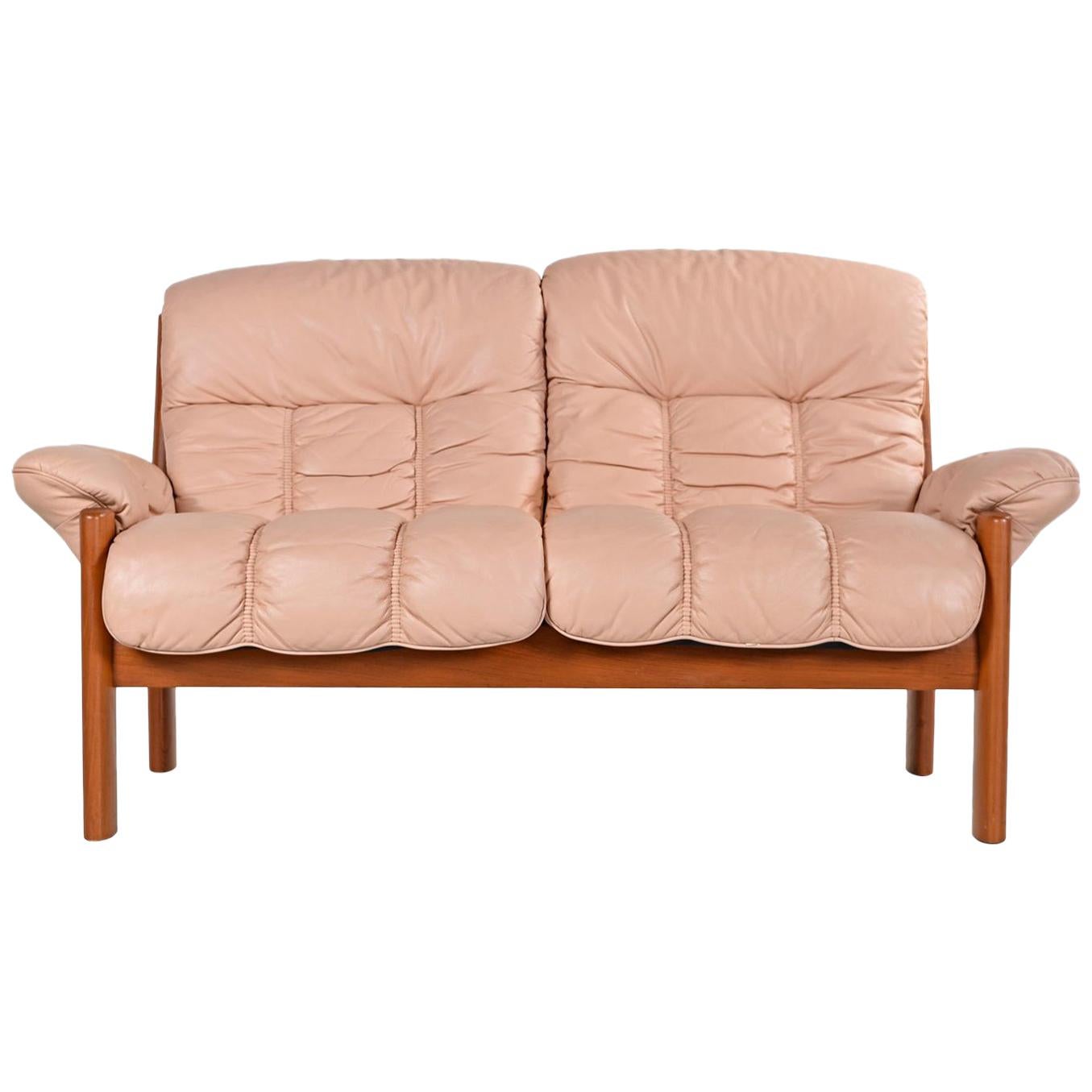 ekornes montana sofa