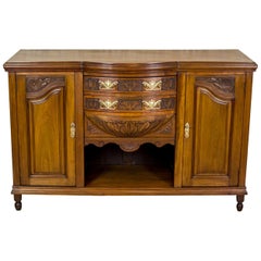 Walnut Sideboard or Buffet, circa the Turn of the 19th and 20th Centuries