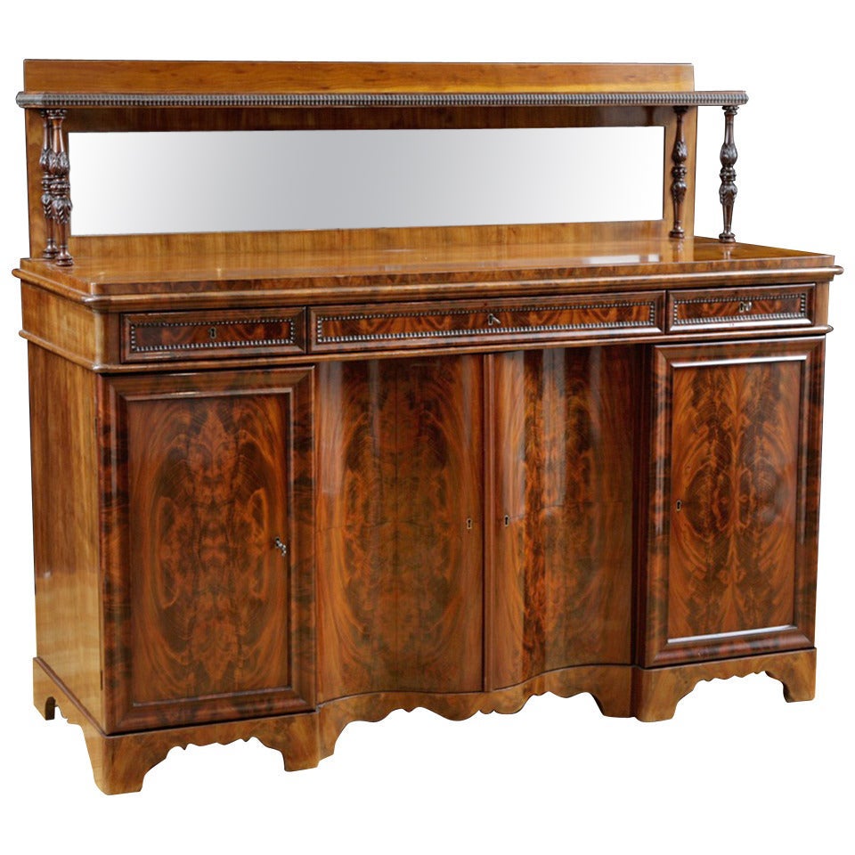 Christian VIII Sideboard in Mahogany w/ Serpentine Front, Denmark, circa 1840 For Sale