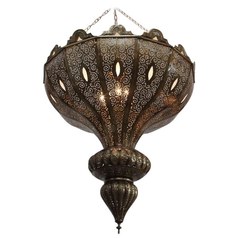 Large Brass Moroccan Chandelier in Alberto Pinto Style For Sale at 1stdibs