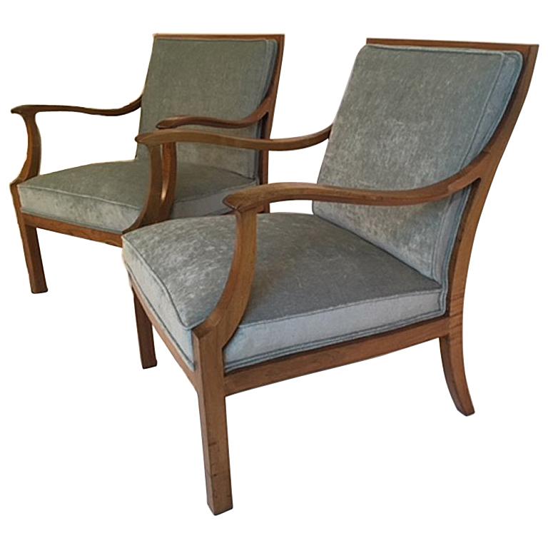 Pair of Open Armchairs by Frits Henningsen For Sale
