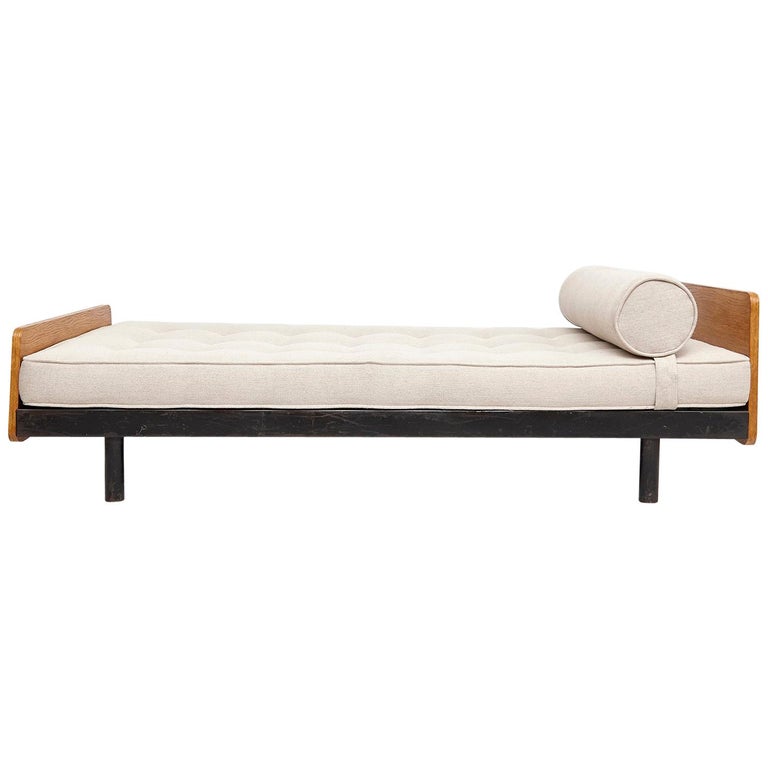 Jean Prouvé daybed in black metal and wood, ca. 1950, offered by Dada
