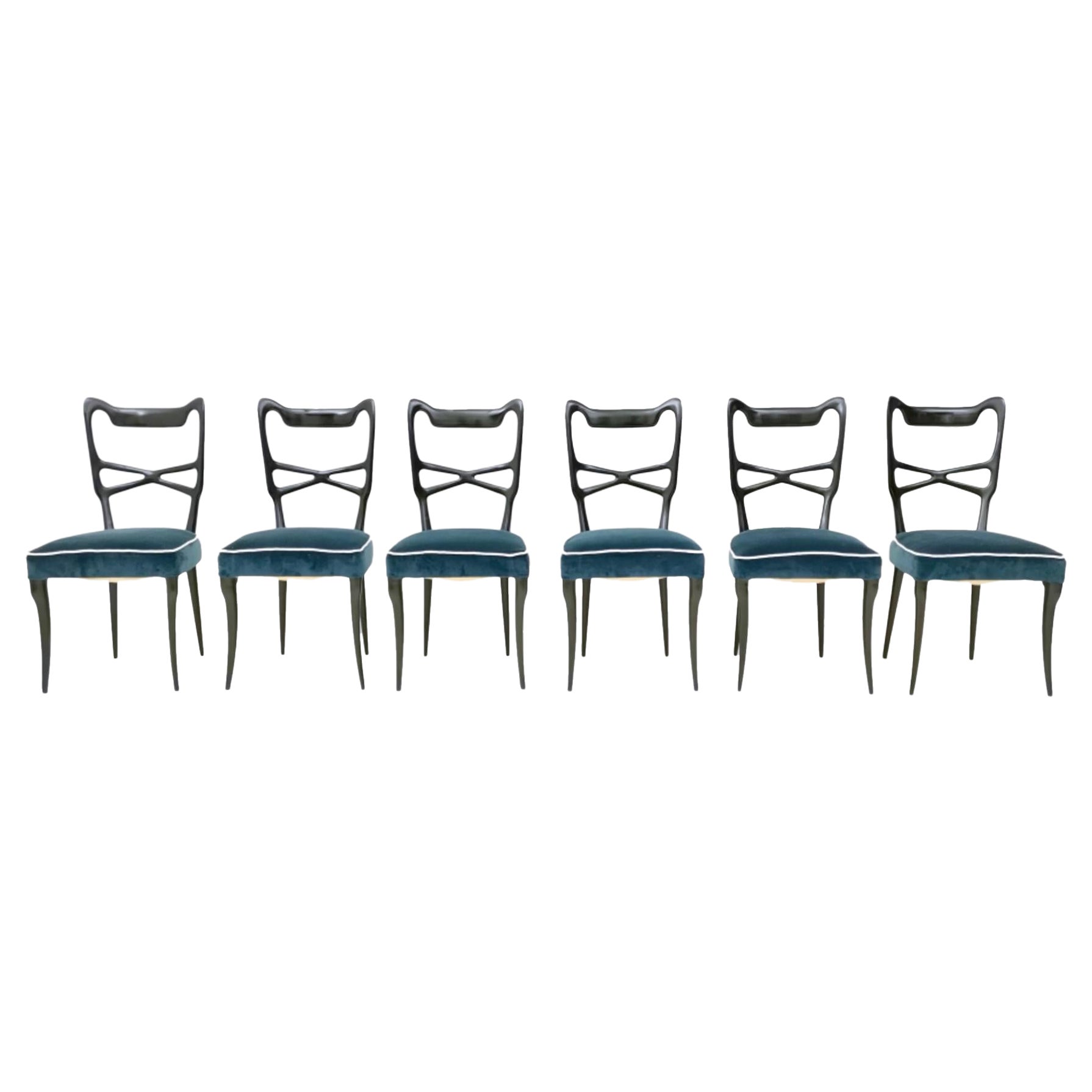 Set of Six Midnight Blue Velvet Dining Chairs in the style of Ulrich, Italy