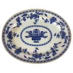 Plat à tarte ou à rôtis ovale en faïence de Delft bleu et blanc de Minton England 