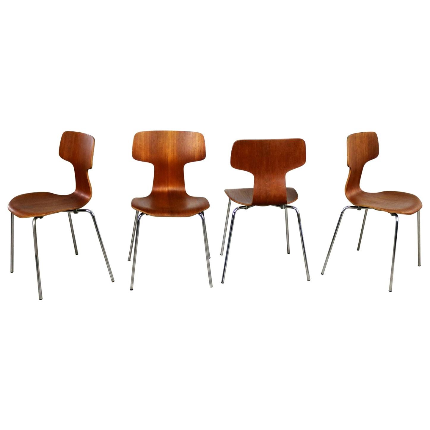 Arne Jacobsen for Fritz Hansen Model 3103 Hammer T Chairs Set of Four