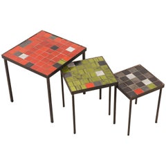 Ensemble de 3 tables gigognes de Mado Jolain et Ren Legrand