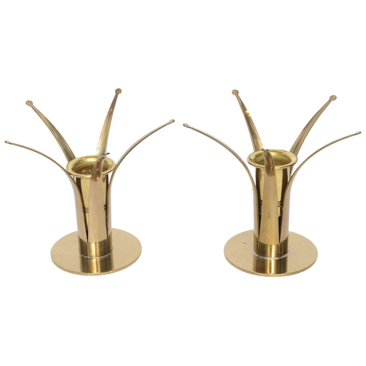 Coppia di candelabri svedesi in ottone in stile starburst