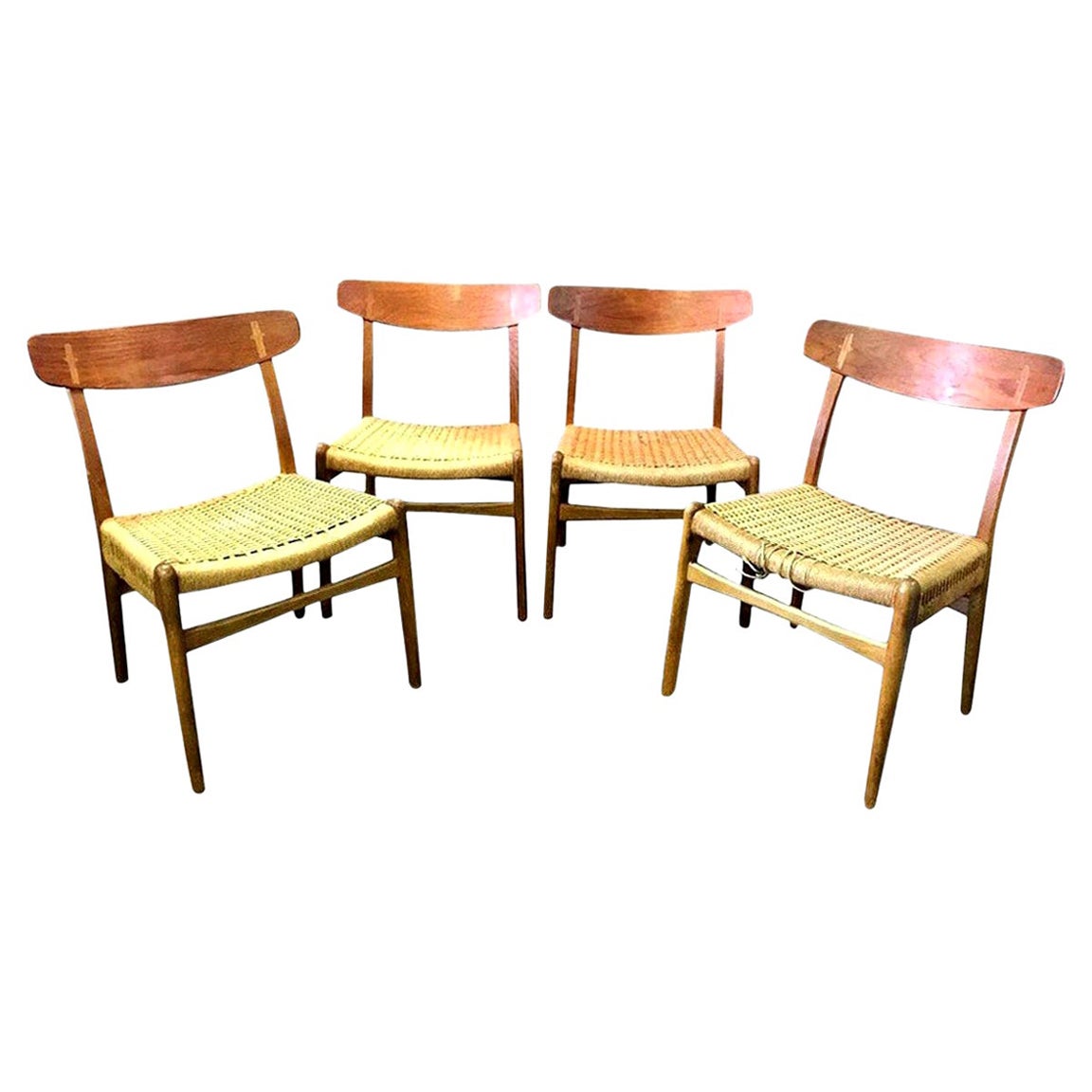 Hans Wegner Set of Four Mid-Century Modern Classic CH23 Dining Chairs For Sale