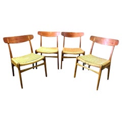Set di quattro sedie da pranzo classiche CH23 di Hans Wegner, stile Mid-Century Modern